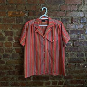 Short sleeve button top